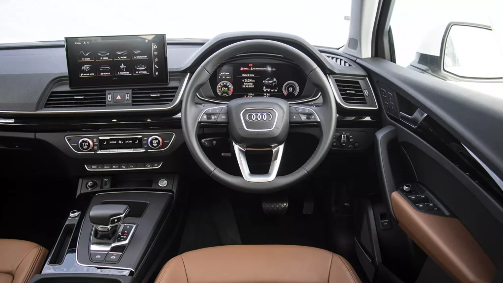 Audi Q5 interior and overview