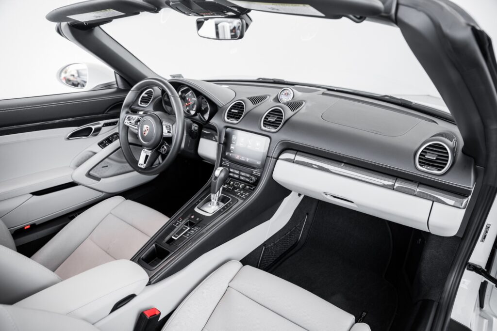 Porsche 718 Boxster interior image budget gari